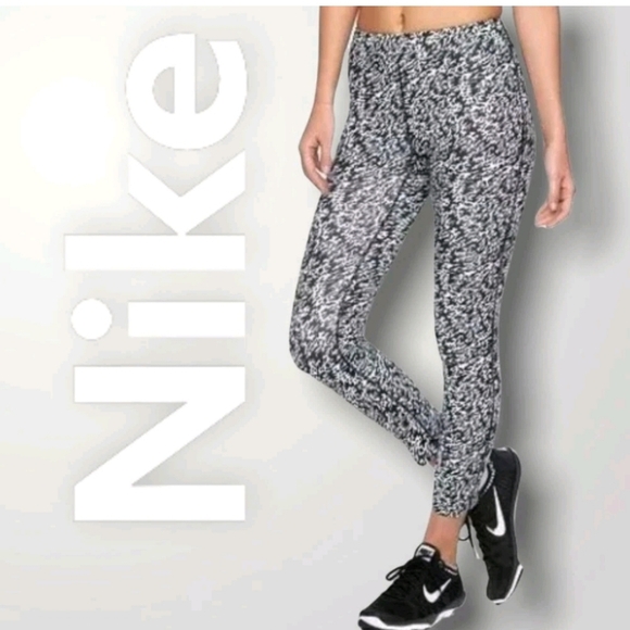 Nike Pants - Nike Dri Fit Women's High Waisted Black and White Patterned Leggings Large